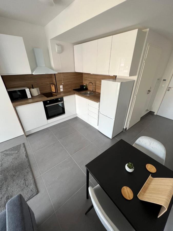 logement tout équipée Menton centre 500 m des plages Exterior foto