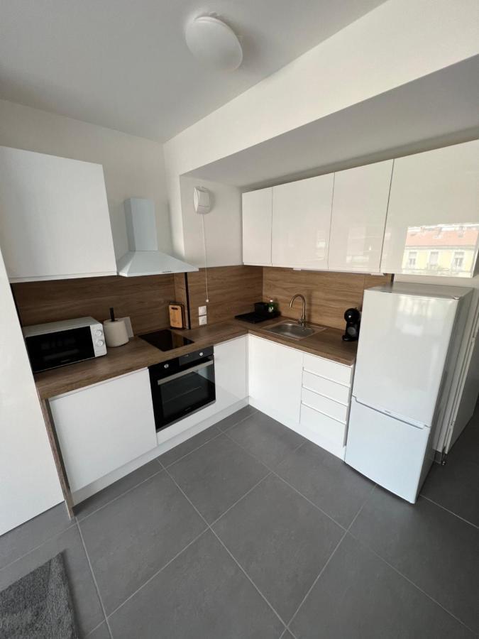 logement tout équipée Menton centre 500 m des plages Exterior foto